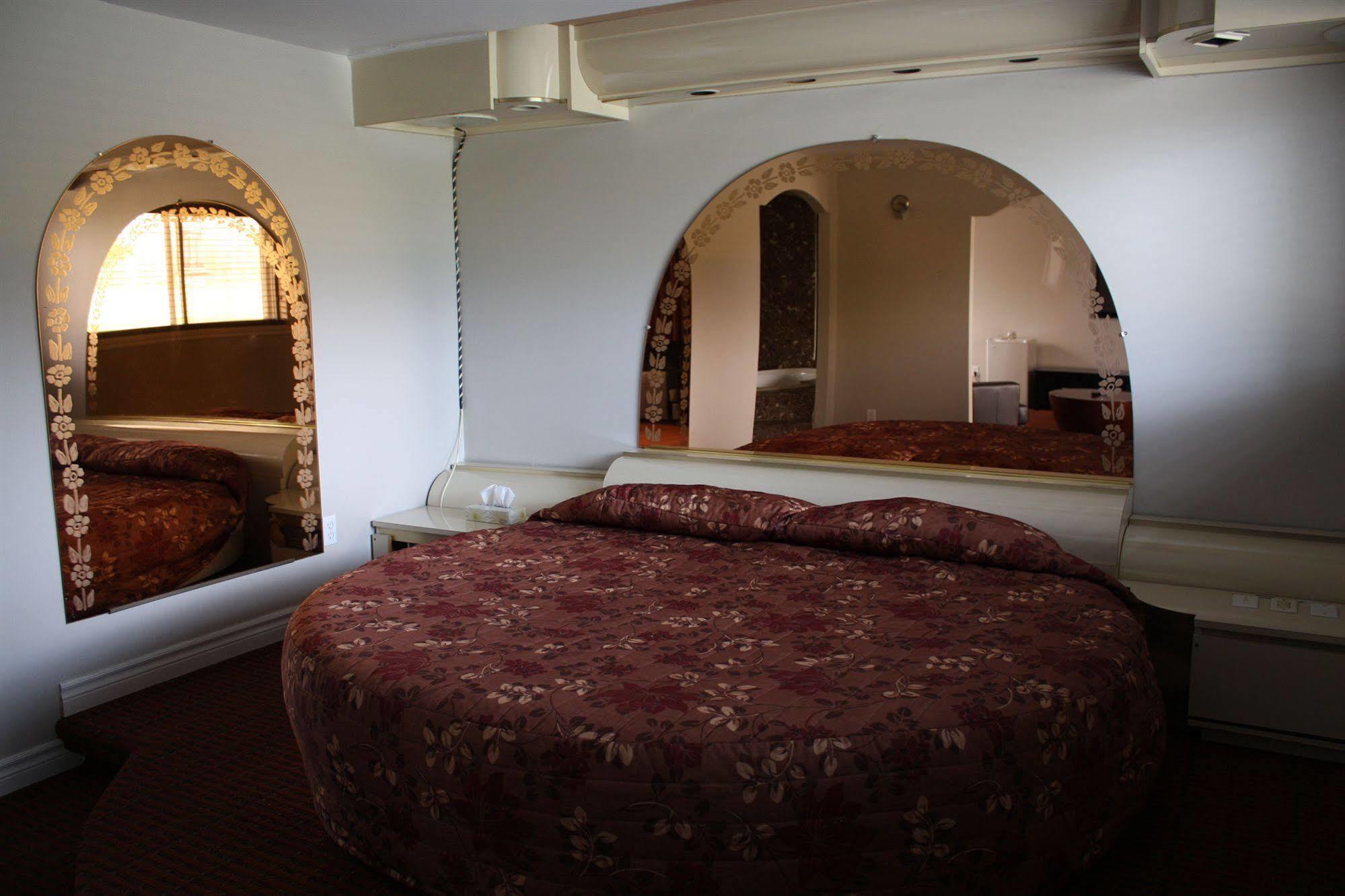 Grand Motel Saint-Hubert Лонгьой Екстер'єр фото